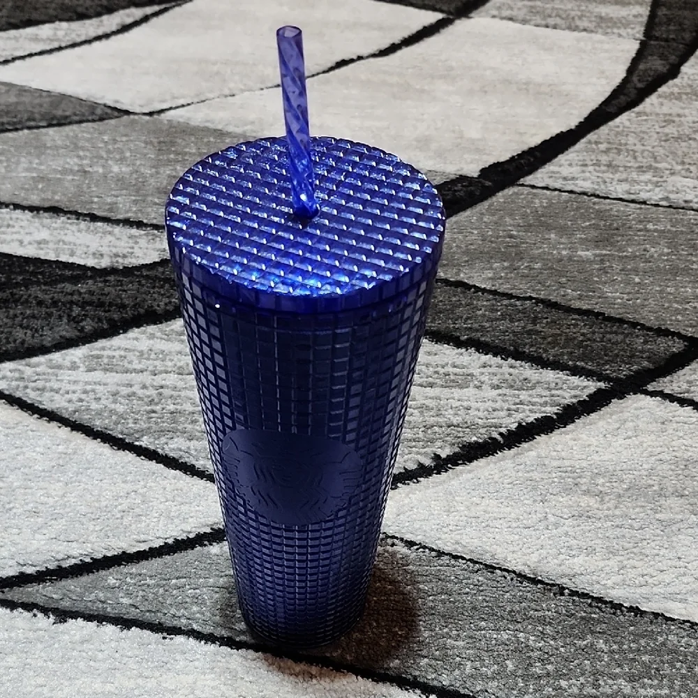 STARBUCK 2023 BLUE GLITTER GRID VENTI COLD CUP TUMBLER 24 OZ